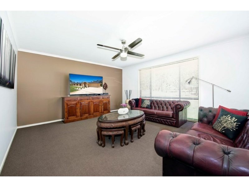 5 Honeyeater Place, Thornton NSW 2322