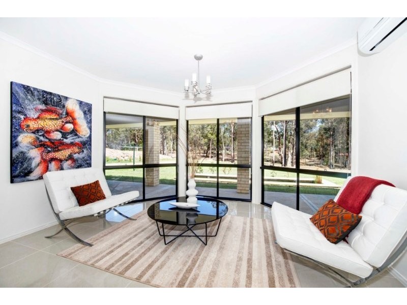 5 Honeyeater Place, Thornton NSW 2322