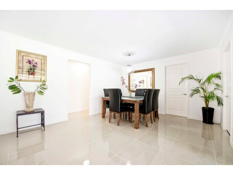5 Honeyeater Place, Thornton NSW 2322