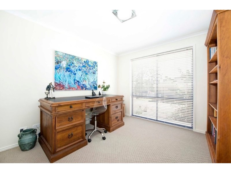 5 Honeyeater Place, Thornton NSW 2322