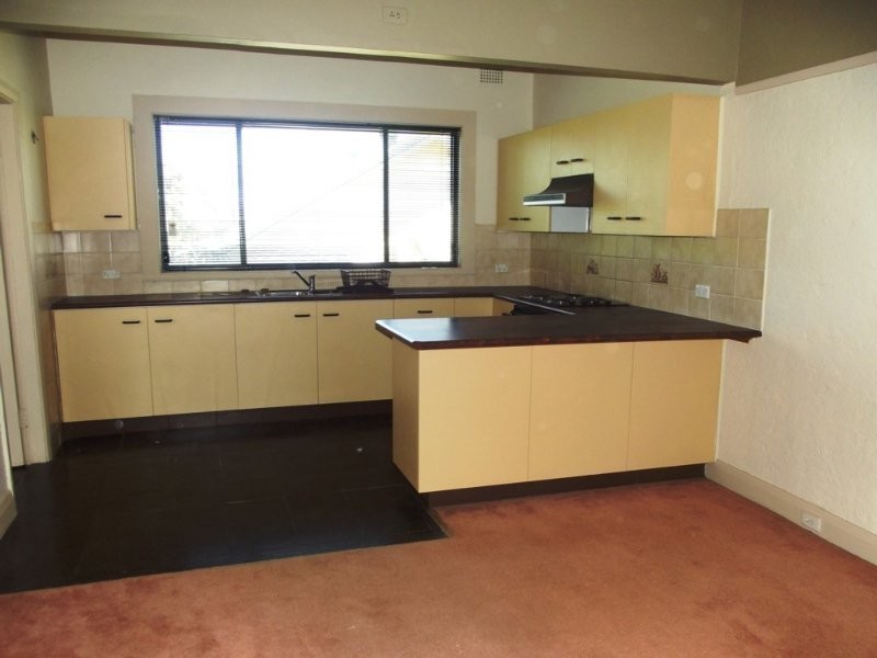 62 Lake Road, Wallsend NSW 2287