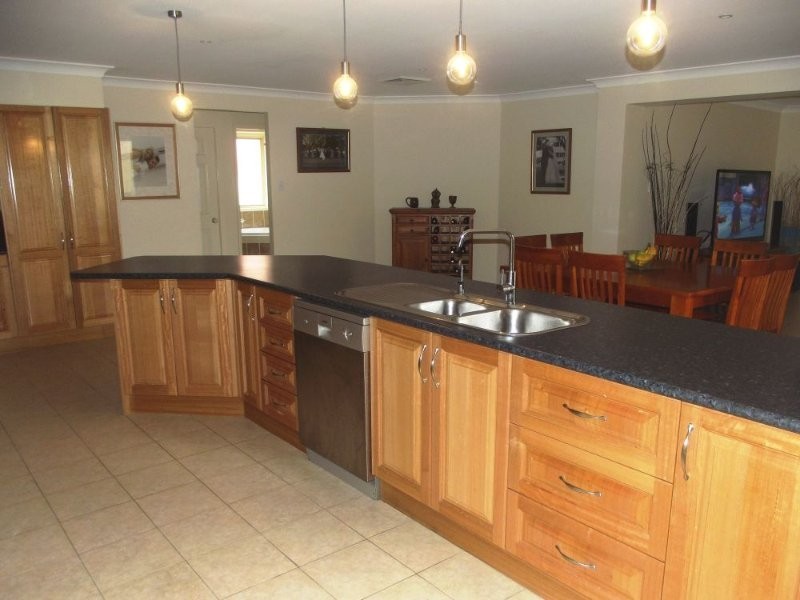 9 Farrier Court, Maryland NSW 2287