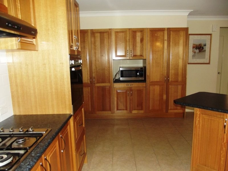 9 Farrier Court, Maryland NSW 2287