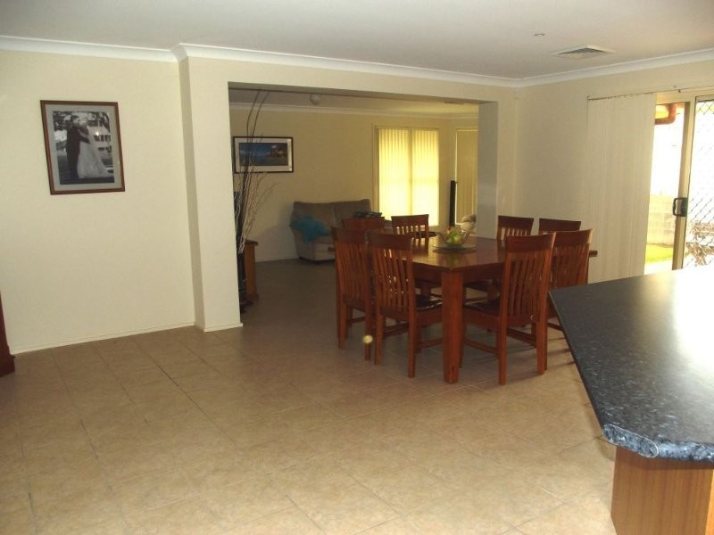 9 Farrier Court, Maryland NSW 2287