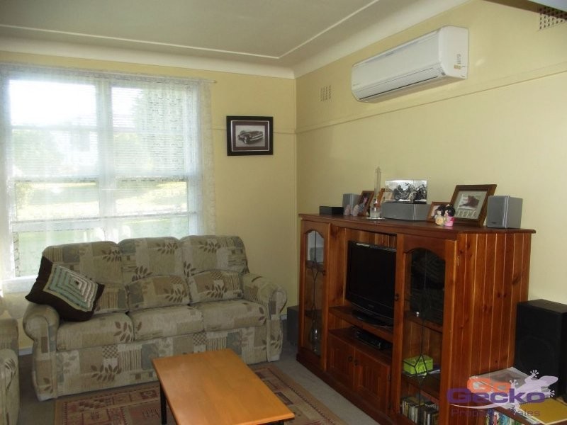 12 Rabaul Street, Shortland NSW 2307