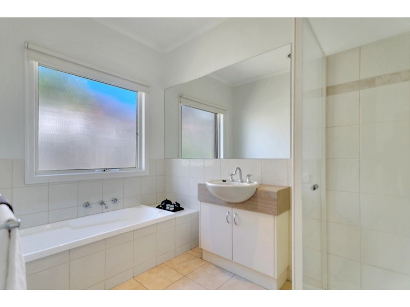 2A Wills Street, Mornington VIC 3931