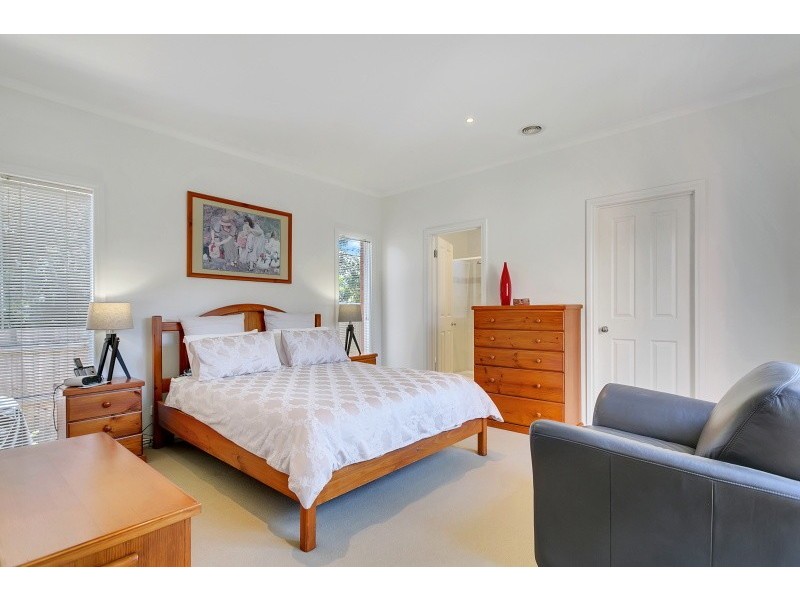 2A Wills Street, Mornington VIC 3931
