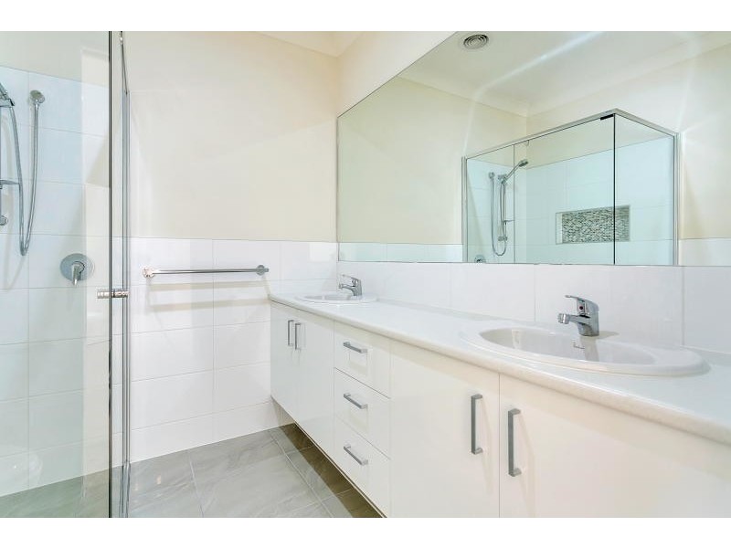 7/24 Green Island Avenue, Mount Martha VIC 3934