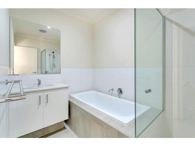 7/24 Green Island Avenue, Mount Martha VIC 3934