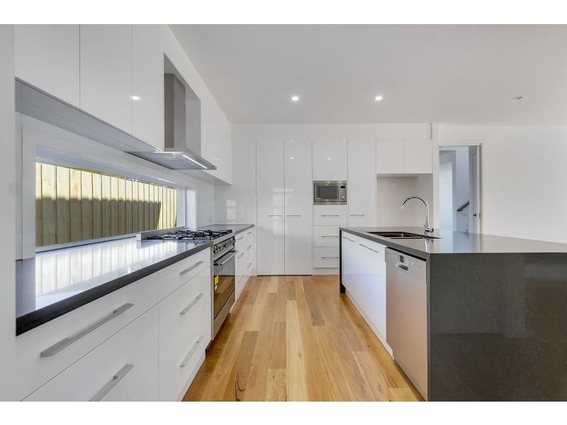 11A Seaton Road, Mornington VIC 3931