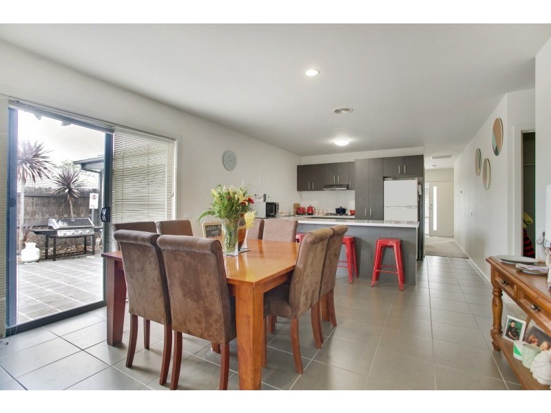 23/110 Bungower Road, Mornington VIC 3931