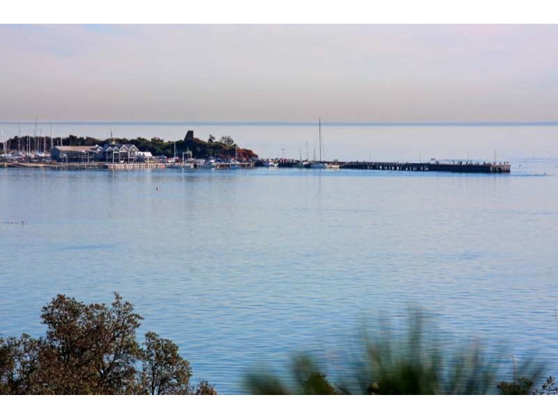 23 – 25 Green Island Avenue, Mount Martha VIC 3934