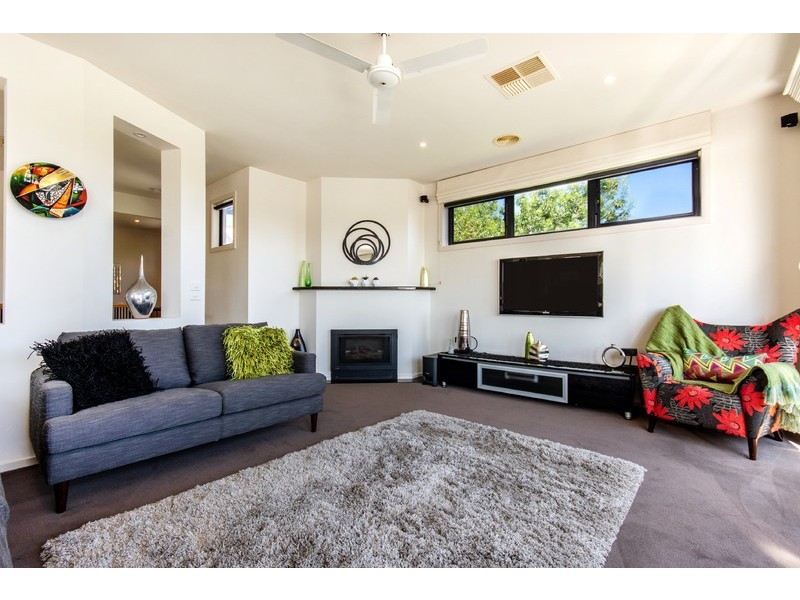 13 Canterbury Street, Mornington VIC 3931