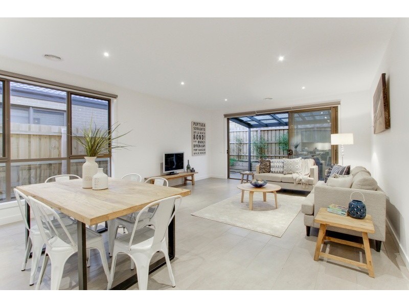 4/65 Green Island Avenue, Mount Martha VIC 3934