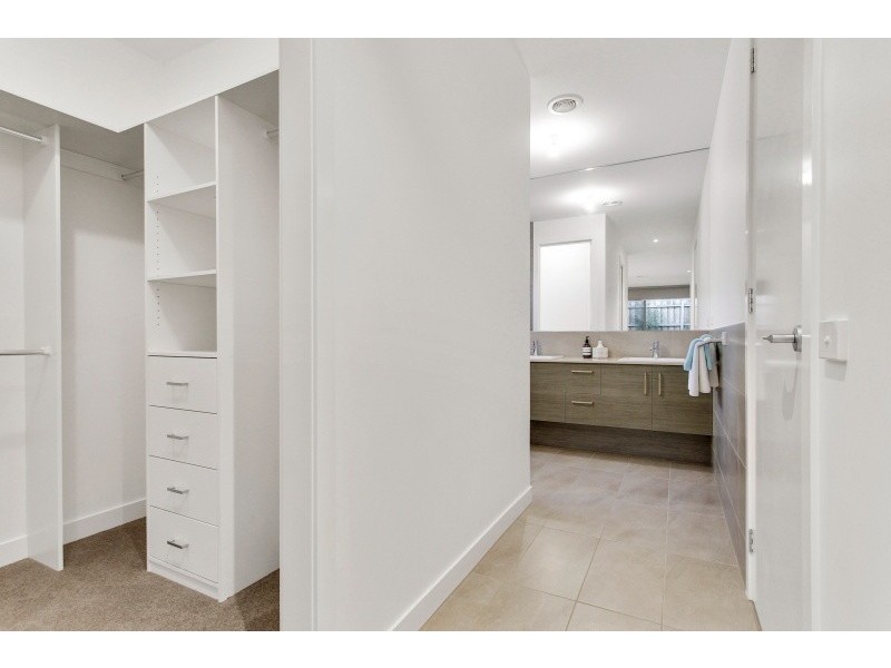 4/65 Green Island Avenue, Mount Martha VIC 3934