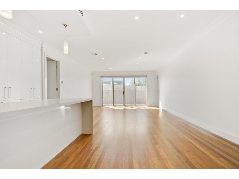 2/45 Bayview Road, Mornington VIC 3931