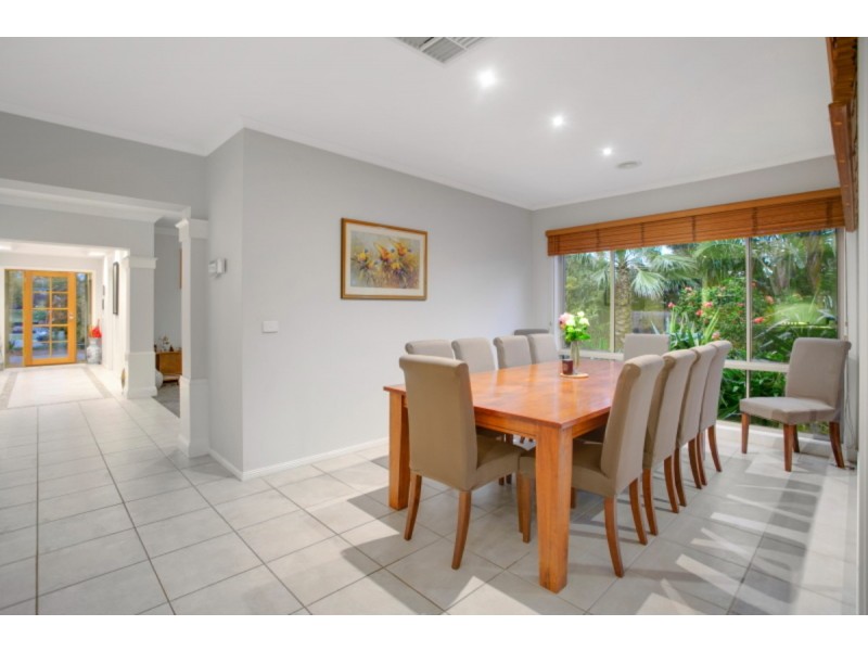 81 Summerfield Drive, Mornington VIC 3931