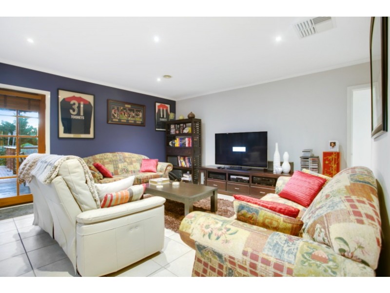 81 Summerfield Drive, Mornington VIC 3931