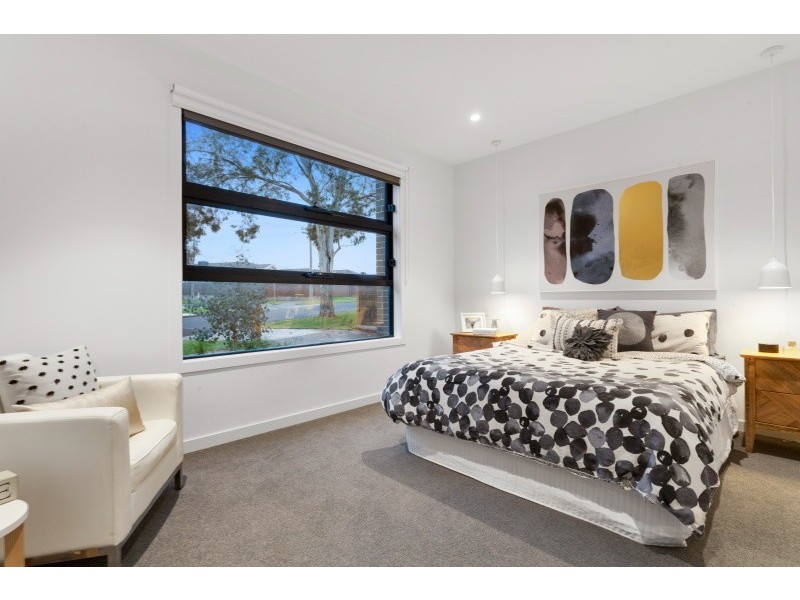 17 Moomba Street, Mornington VIC 3931