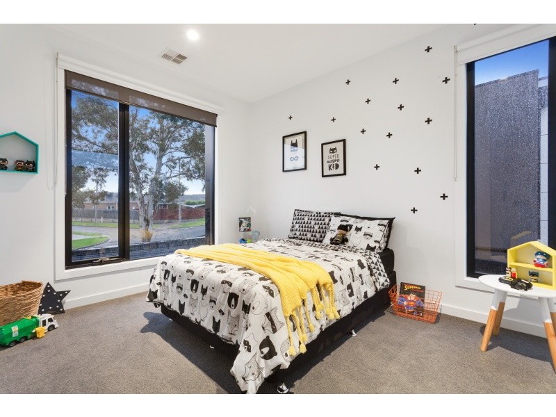 17 Moomba Street, Mornington VIC 3931