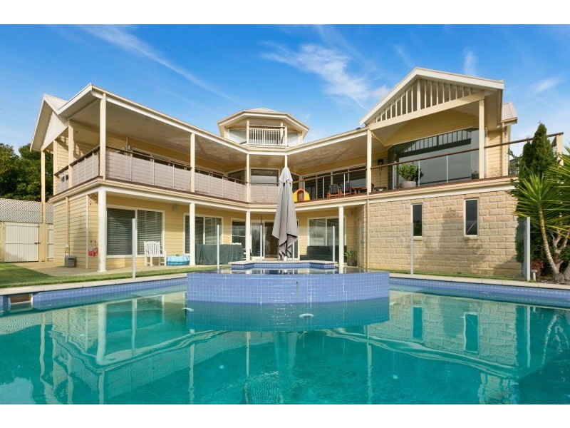 6 Headland Waters, Mount Martha VIC 3934