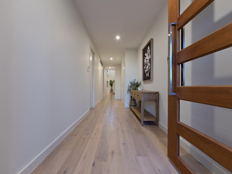 14a Carnoustie Grove, Mornington VIC 3931