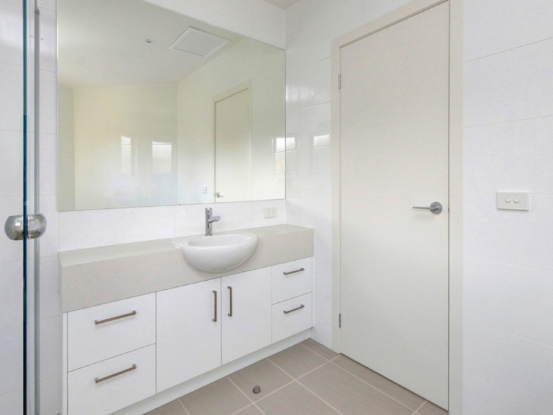 2/29 Nunns Road, Mornington VIC 3931