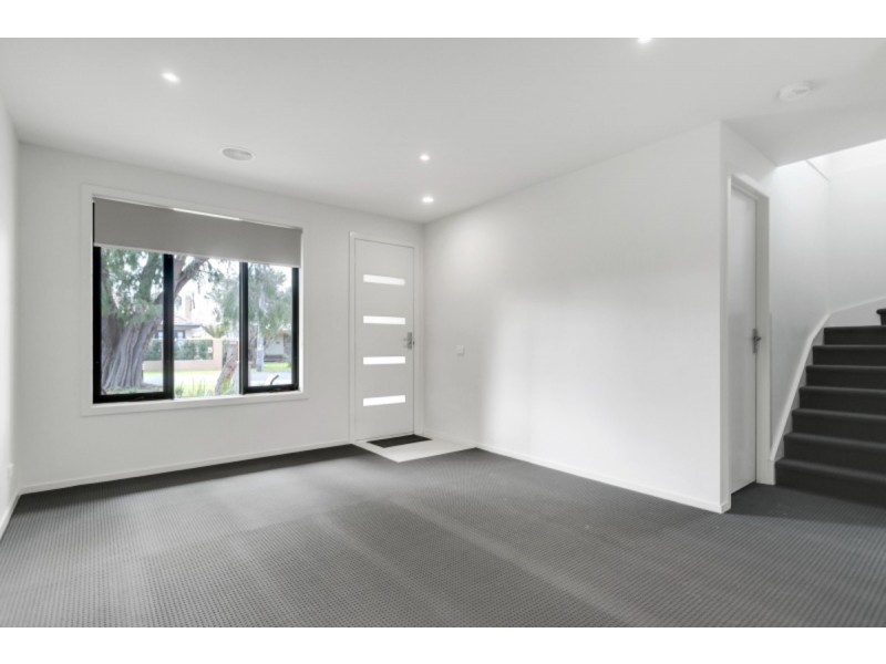 12 Williams Street, Dromana VIC 3936