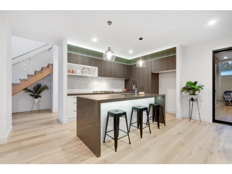 1 Pine Avenue, Mornington VIC 3931