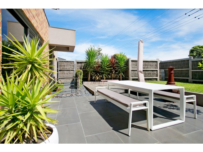 10/60 Green Island Avenue, Mount Martha VIC 3934