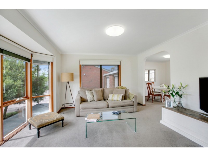 2/22 Van Ness Avenue, Mornington VIC 3931