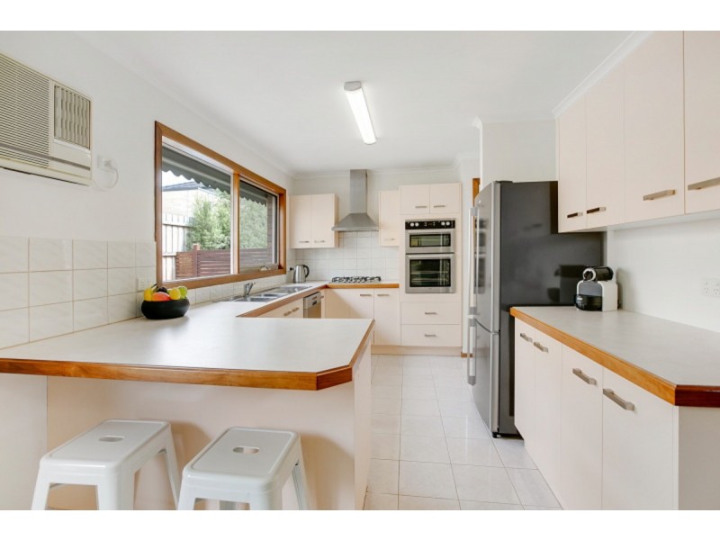 2/22 Van Ness Avenue, Mornington VIC 3931