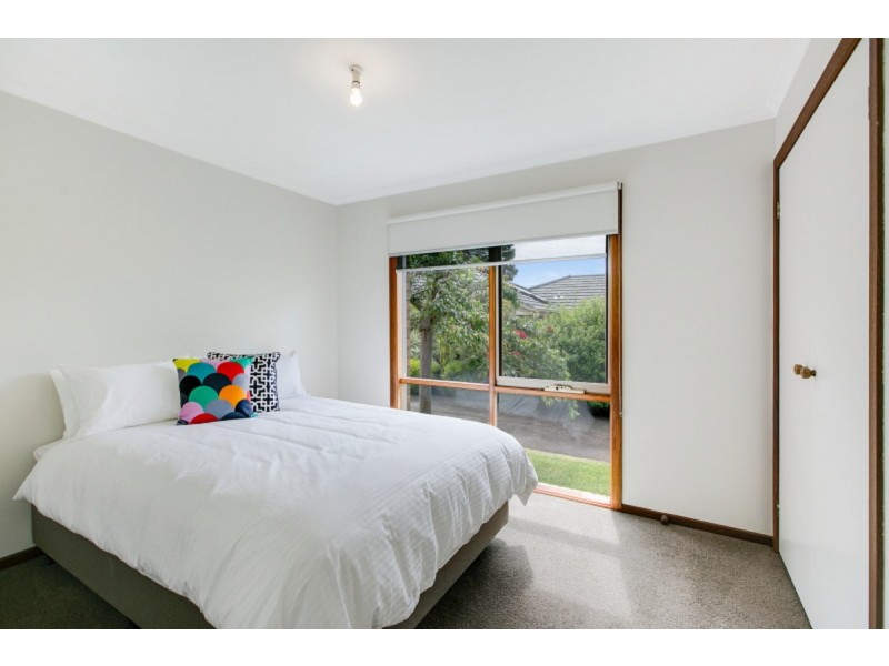 2/22 Van Ness Avenue, Mornington VIC 3931