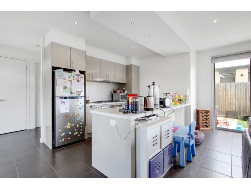 1/13 Brent Street, Mornington VIC 3931