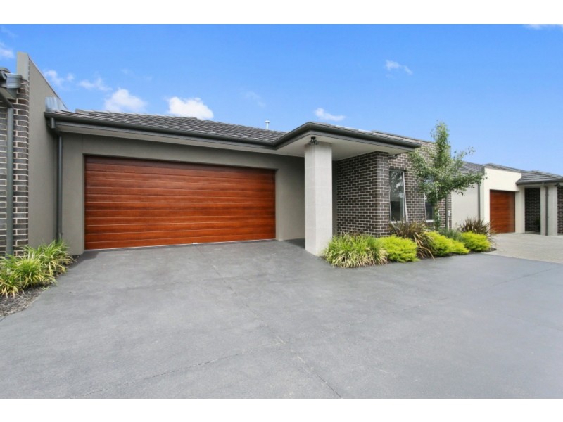 12/40-46 Green Island Avenue, Mount Martha VIC 3934