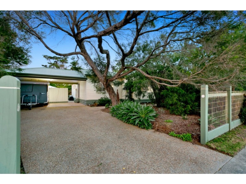 2 Nelson Street, Mornington VIC 3931