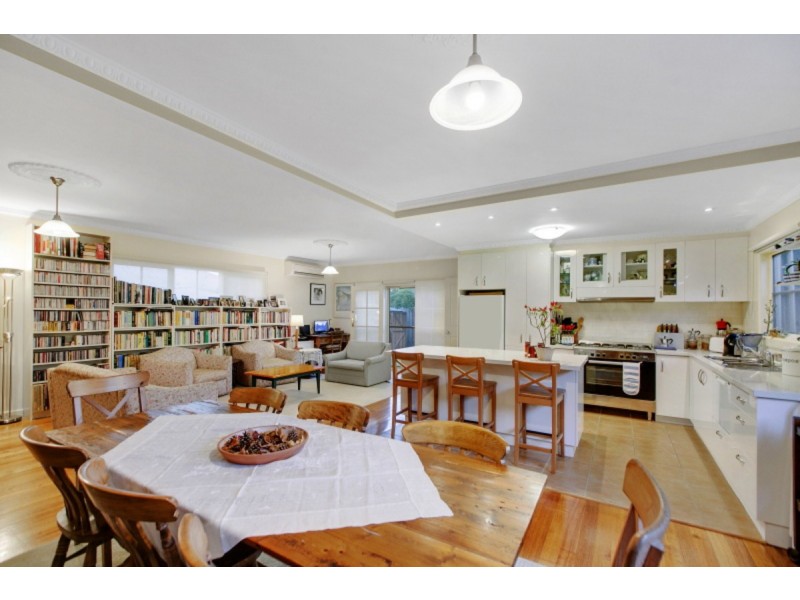 2 Nelson Street, Mornington VIC 3931