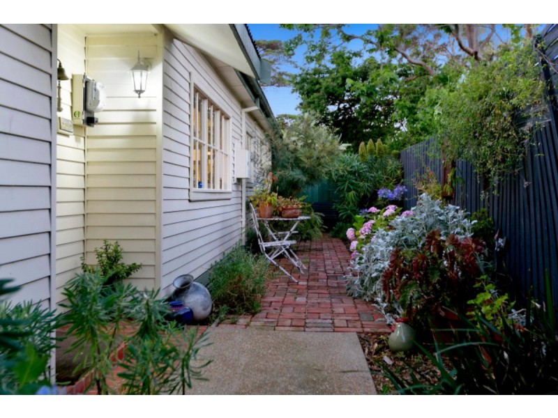 2 Nelson Street, Mornington VIC 3931