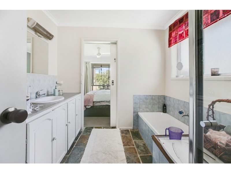 17 Cawarra Street, Mornington VIC 3931