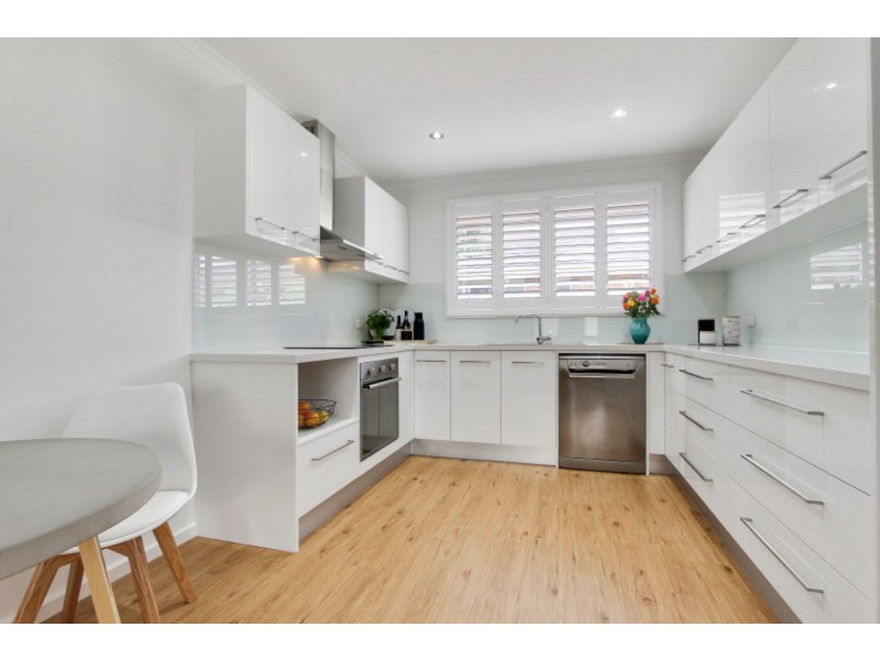 2/25 Barkly Street, Mornington VIC 3931