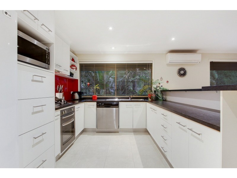 3 Snow Gum Walk, Mornington VIC 3931