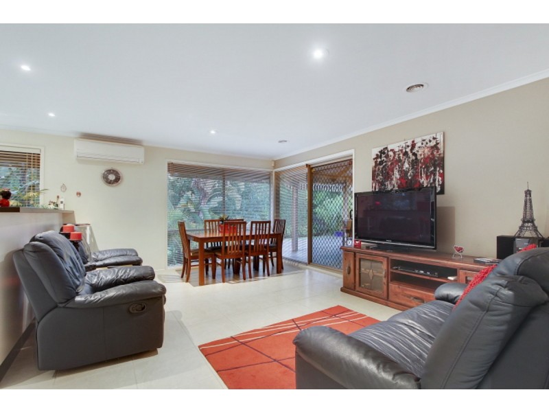 3 Snow Gum Walk, Mornington VIC 3931