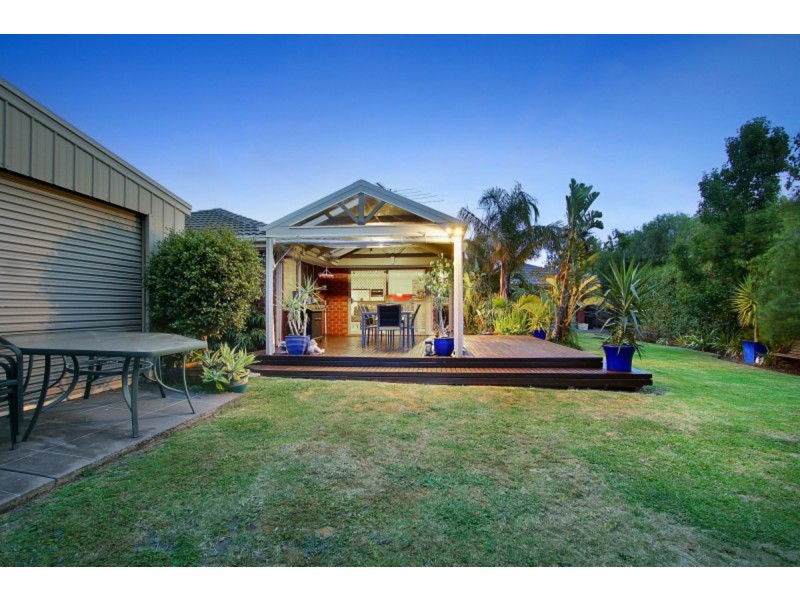 3 Snow Gum Walk, Mornington VIC 3931