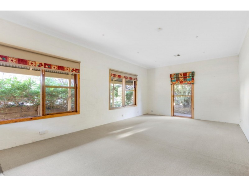 70 Green Island Avenue, Mount Martha VIC 3934