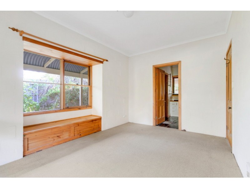 70 Green Island Avenue, Mount Martha VIC 3934