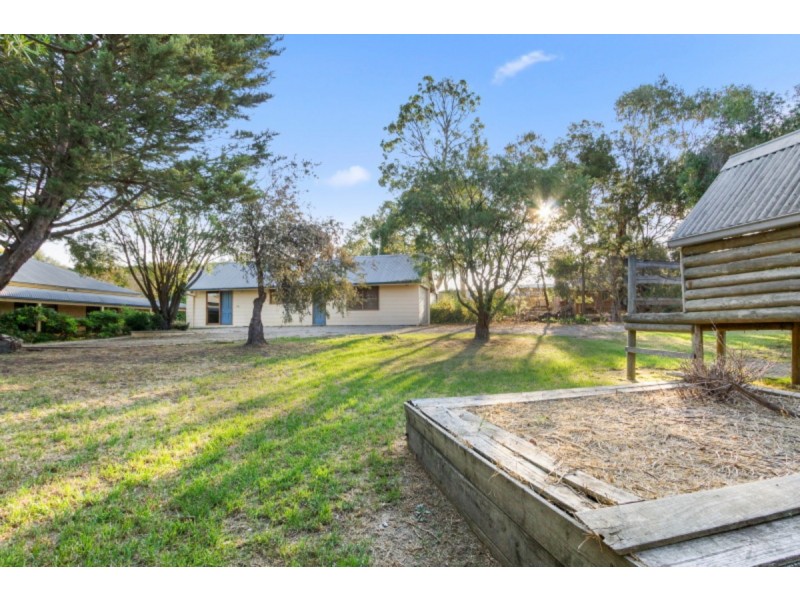 70 Green Island Avenue, Mount Martha VIC 3934