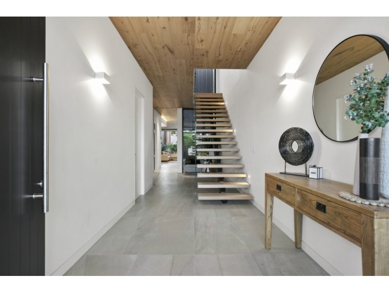 92 Barkly Street, Mornington VIC 3931