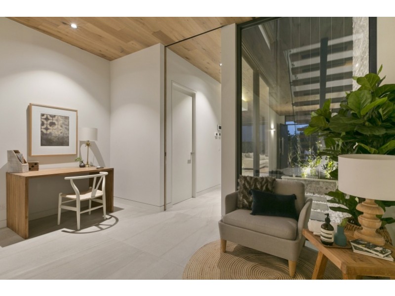 92 Barkly Street, Mornington VIC 3931