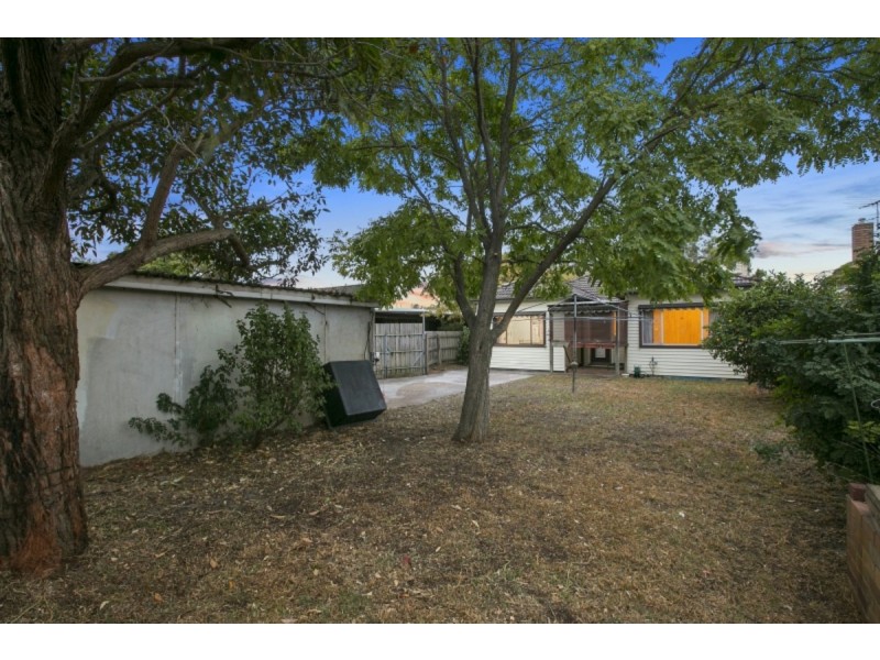 2 Emma Street, Carrum VIC 3197