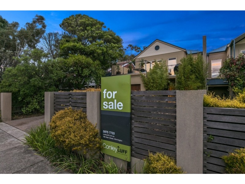 27 Nunns Road, Mornington VIC 3931